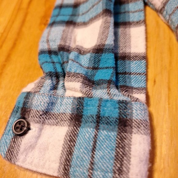 Plaid Long Sleeve Shirt - Picture 3 of 5